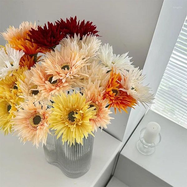 Dekoratif Çiçekler 5 PCS 40cm Yapay Fırçalı Krizantem Ev Dekorasyonu Gerbera Mall Pencere Ekranı Pogerya Props Franju