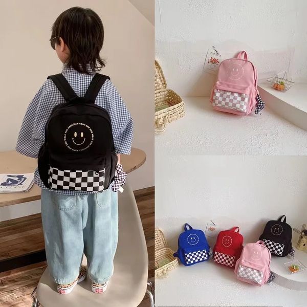 Freies Schiff Kinder Rucksack Kinder Schultaschen für Jungen Lächeln Kindergarten Wasserdichte Primärschultasche Büchertasche 240131