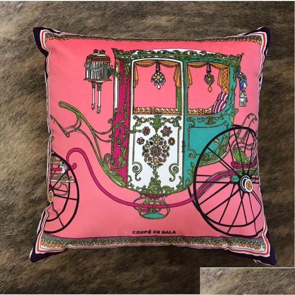 Cuscino/Cuscino Decorativo Lusso 45X45Cm Custodia Er Con Nappa Super Morbida Veet Stampa Fronte-retro Cartello Carrozza Cavallo Designer Divano Dhumq