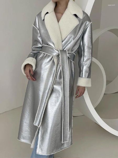 Kadınlar deri kış moda kalınlaşan ceket kadınlar metalik kuzu gümüş kemer yaka uzun kollu katlar kadın sokak kıyafeti palto
