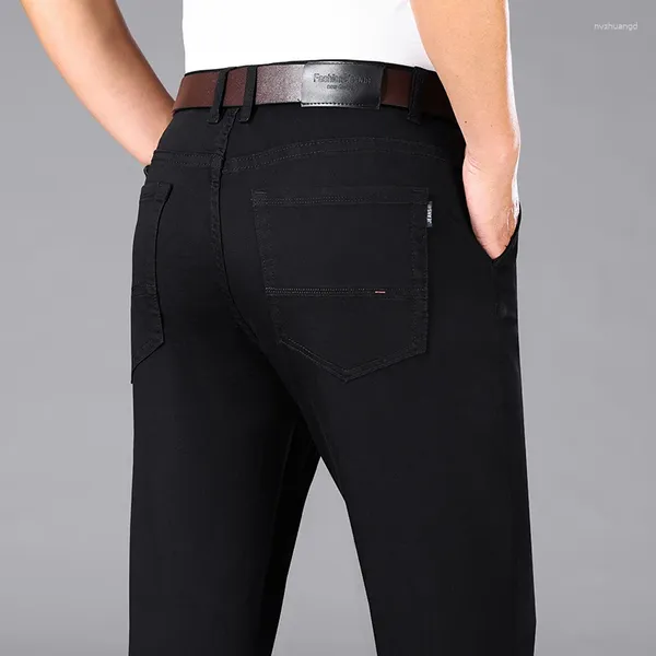 Herrenjeans 2024 Klassische schwarze Business-Jeans mit geradem Bein Frühling und Sommer Baumwolle Lässige elastische Denim-Hosen Marke