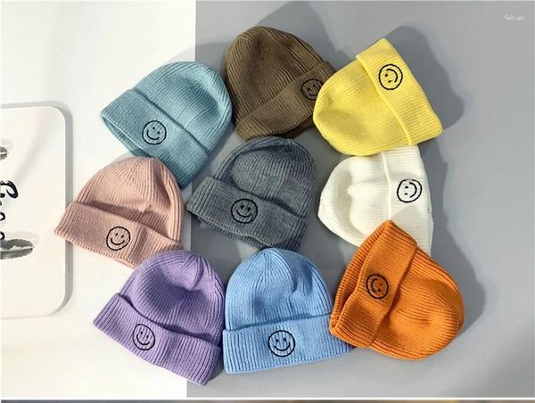 Berretti Cappello da bambino Tinta unita Ragazzo Ragazza Cartone animato Sorriso Ricamo Inverno Bambini Cappelli lavorati a maglia Bambini Berretti caldi Berretti per bambini Per neonati