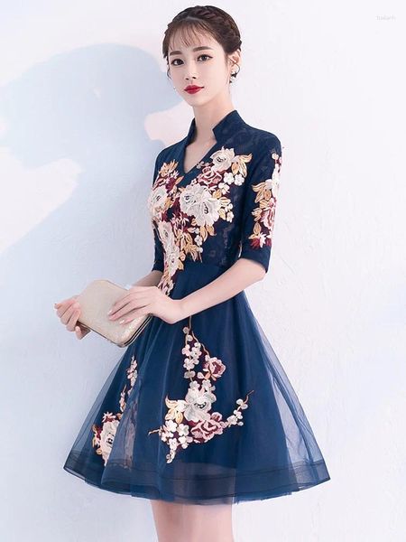 Ethnische Kleidung, Marineblau, Neuheit, Dame, Stickerei, Blume, chinesische Spitzenkleider, elegantes Mandarin-Kragen, Qipao, kurzes A-Linien-Hochzeitskleid