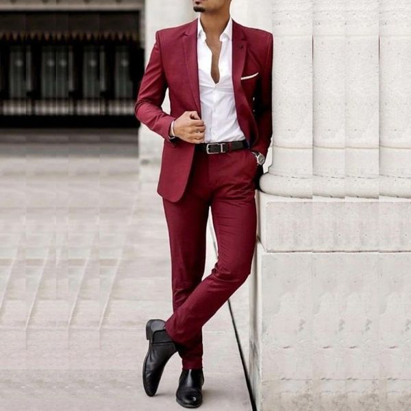 Erkek Suit Burgundy Erkekler Sıradan Blazer Single Breated Çentikli Yakıt Hombres Lüks Sıska 2 Parça Ceket Pantolon İnce Fit Terzi