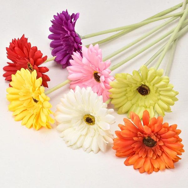 Dekorative Blumen, modische künstliche Blume für Büro, Heimdekoration, Verkauf von Gerbera-Blumenstrauß, Chrysanthemen-Sonnenblumen-Seide