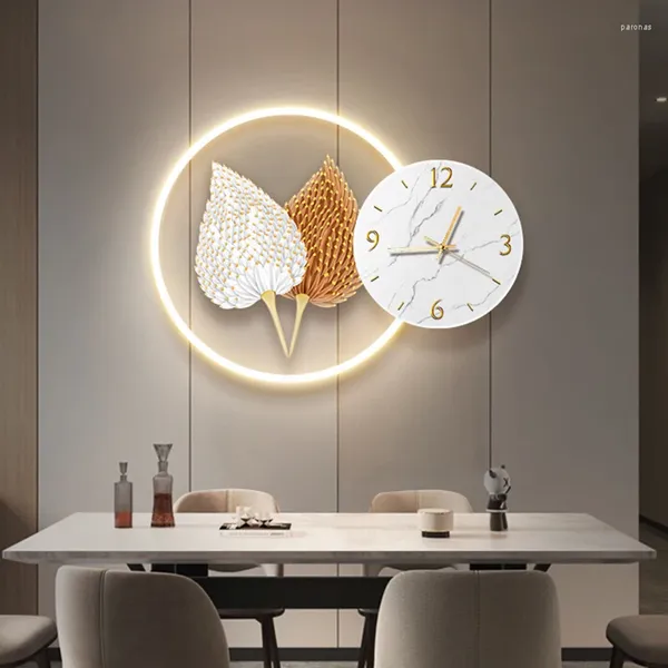 Orologi da parete Orologio moderno a luce LED al quarzo Soggiorno Orologio estetico fresco Arte Bagliore silenzioso Nordic Reloj De Pared Arredamento carino