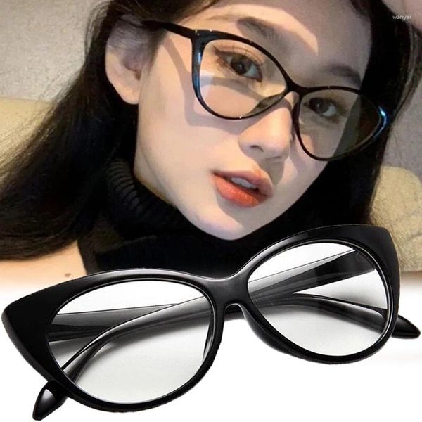 Occhiali da sole Y2K Occhiali con montatura a triangolo Occhiali da donna Vintage Occhiali da vista Cat Eye Occhiali da lettura anti-luce blu Occhiali miopia femminile