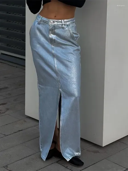 Gonne 2024 Mezza gonna in denim metallico primaverile e autunnale da donna a vita bassa divisa e sottile