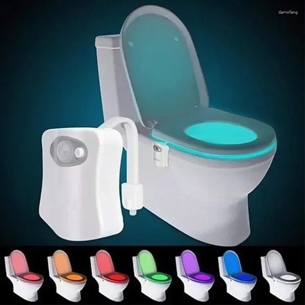 Set di accessori da bagno Sensore automatico del senso umano Luce WC Accessori notturni 8/16 Colori di movimento LED Bagno