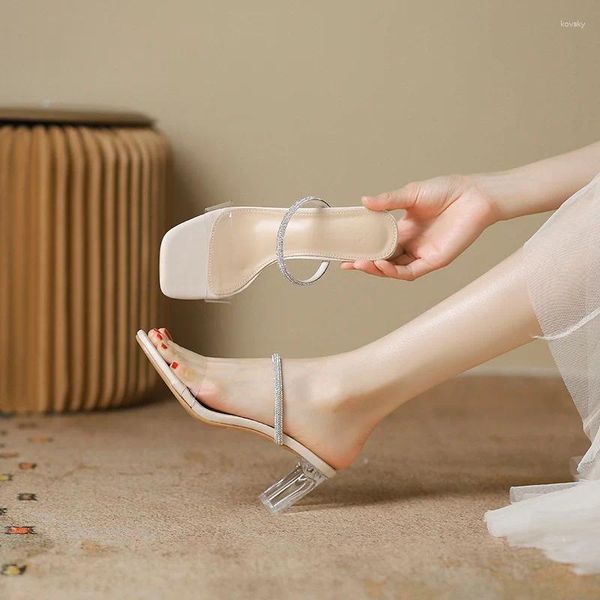Sandálias 2024 Verão Mulheres Luxo String Bead Vidro Cristal Quadrado Salto Alto Clássico Transparente PVC Slides Chinelos
