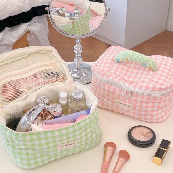 Dolce e carino color caramello tessuto trapuntato organizer per trucco custodia per treno borsa per cosmetici borsa da viaggio per donna portaspazzole borsa da toilette 240127