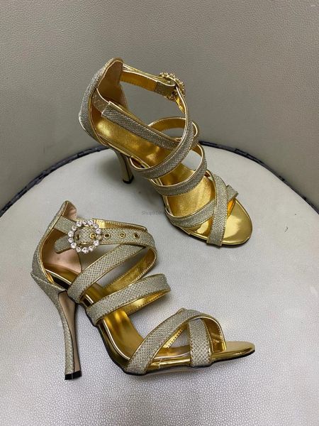 Sandalen Sommer Frauen 2024 Sexy Gold Shinning Party Schuhe Comfort Runway Gladiaotor Blaues Kleid