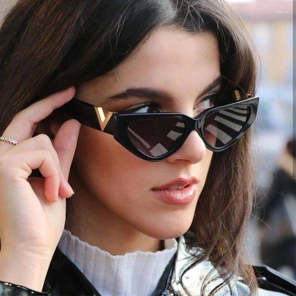 Güneş Gözlüğü Vintage v Cat Eye Kadınlar 2024 Moda Marka Tasarımcısı Güneş Gözlükleri Kadın Üçgen Gözlük UV400 Gafas de Sol Mujer
