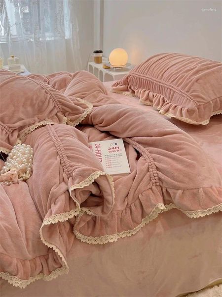 Conjuntos de cama elegante e luxuoso inverno quente engrossado plissado lençóis capa de edredão leite veludo quatro peças conjunto estilo princesa