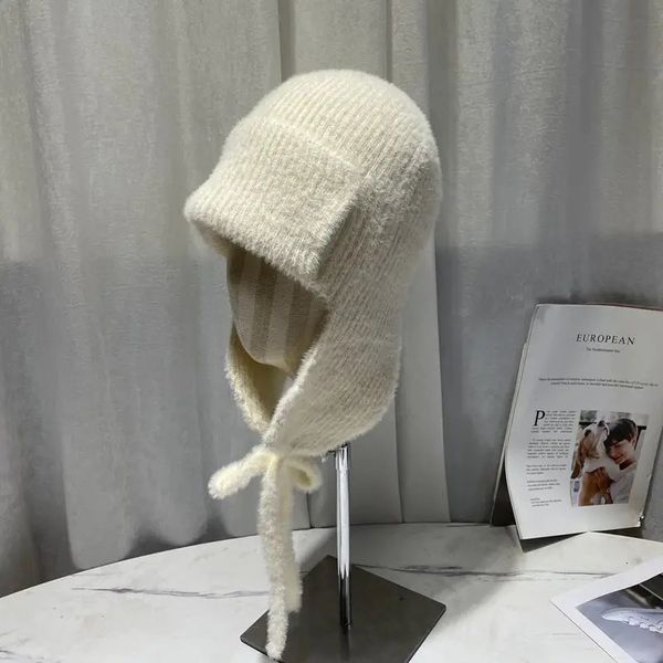 Kış Sivil Mink Polar Peluş Peluş Bombacı Şapkaları Kadın Açık Sıcak Yumuşak Düz Renk Böcekleri Kadın Rusya Kulak Koruma Örme Şapka 240202