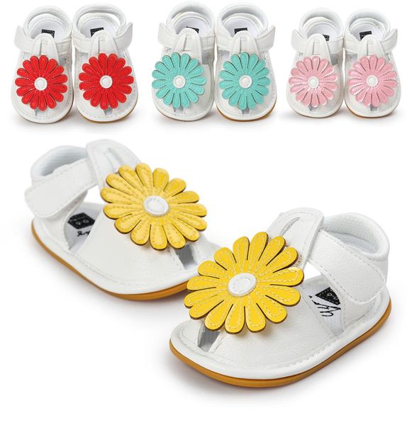 2017 Summer Girls Sandali in morbida pelle design Baby Prewalker Sandali in pelle con suola morbida Sandali mocassino per bambini4164809