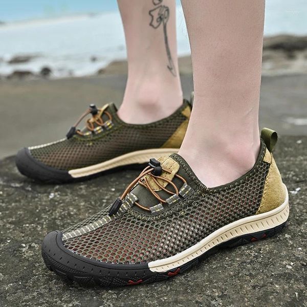 Sandalet yaz nefes alabilen erkekler yürüyüş ayakkabıları örgü açık spor ayakkabılar tırmanma spor hızlı kuru su