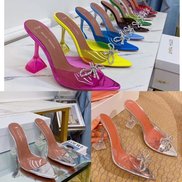 Sapatos de vestido Amina Muaddi Rosie Transparent Mules Bow Open Toe Slip-on Estilo Alto Salto Girassol Diamante PVC Apontado Cristal Vidro