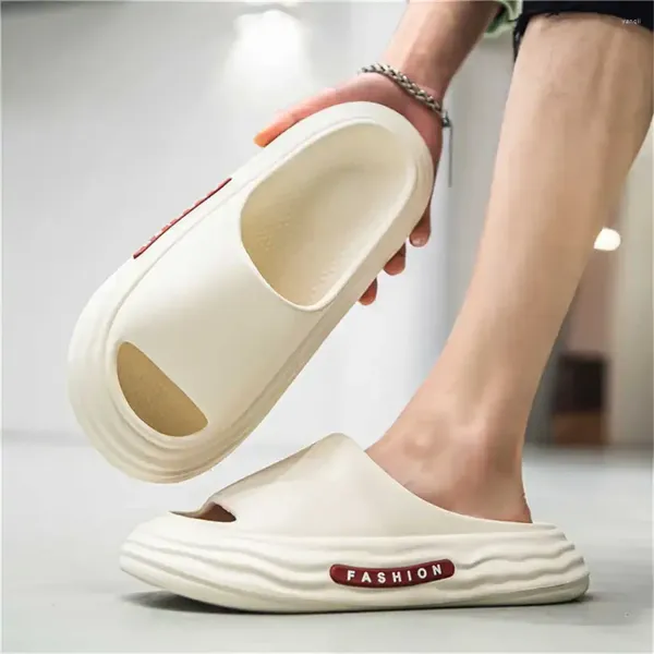 Chinelos 40-41 Fivela Luxo Homens Esportes Sandálias de Tênis 2024 Sapatos Borracha para as Sapatilhas de Praia Snekaers China