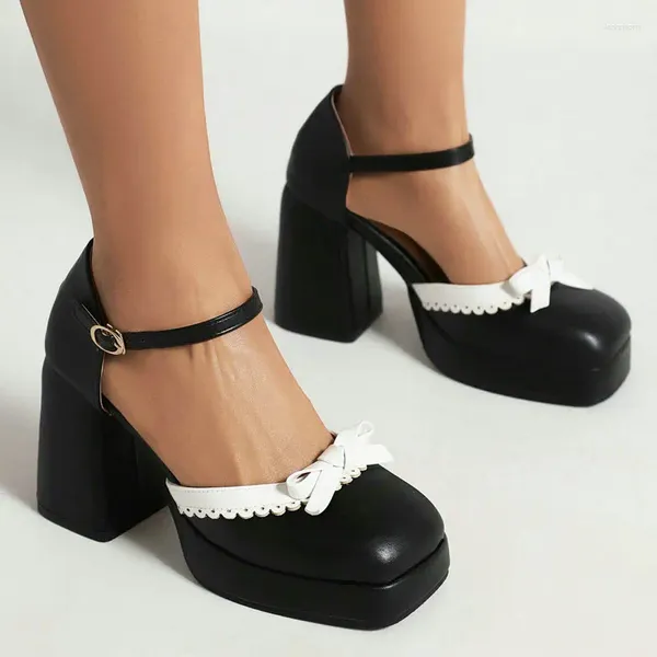 Сандалии, черно-белые контрастные цвета, лазерная резка, женские модельные туфли-лодочки с закрытым носком, маленький размер 33, на массивном высоком каблуке Мэри Джейн на платформе