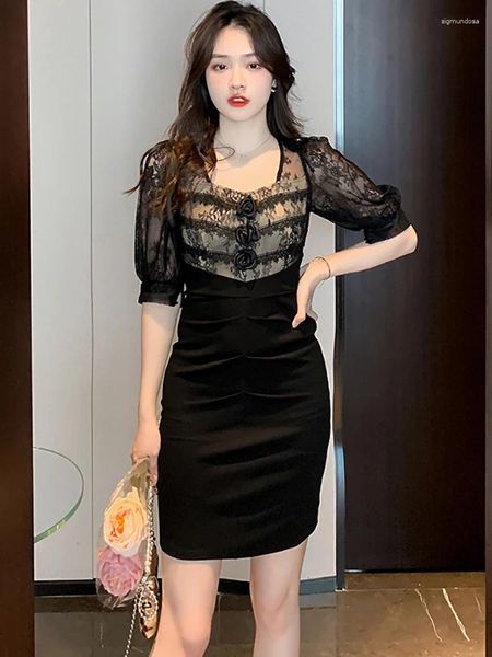 Abiti da festa 2024 Mini abito elegante in pizzo patchwork nero con colletto quadrato Donna Coreano Vintage Serata di lusso Estate Elegante aderente
