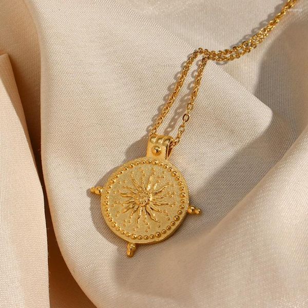 Anhänger Halsketten 2024 Frosted Oberfläche Acient Sun Compass Halskette für Frau Damen Stee PVD Überzogene Münze Gold Schmuck