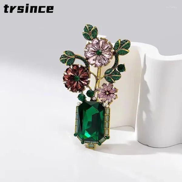 Broschen Französische Vintage High-End Grüne Kristallvase Brosche Dame Persönlichkeit Luxus Corsage Pin Damen Boutique Bekleidungszubehör