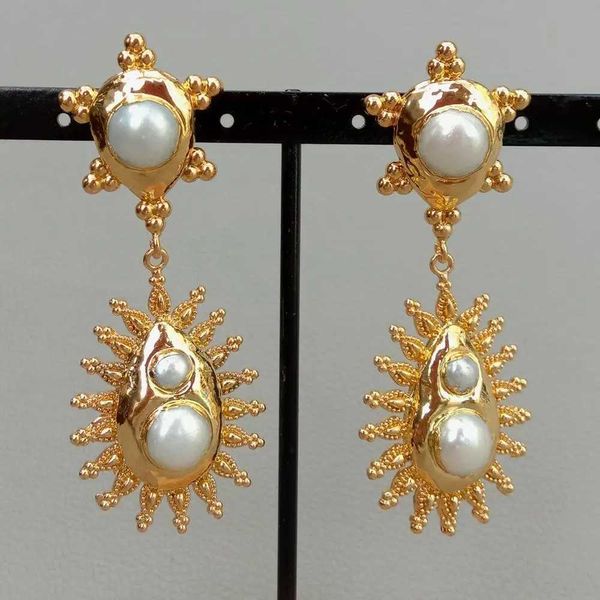 Orecchini Keshi Pearl placcati color oro giallo Orecchini a bottone in stile religioso festa per gioielli da donna 230831