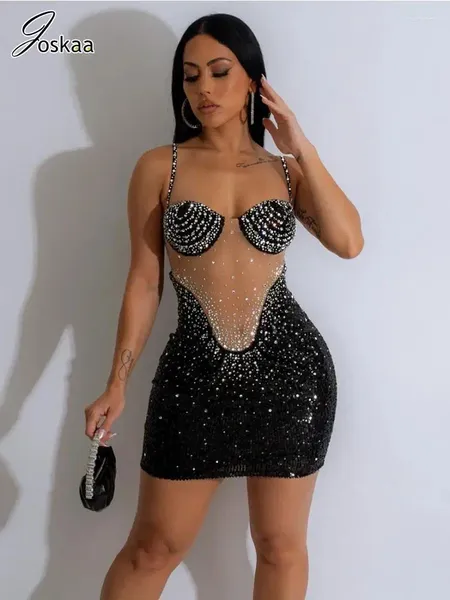 Vestidos casuais joskaa lantejoulas malha retalhos diamantes mini vestido mulheres sexy ver através de espaguete cinta magro robe 2024 festa evenong