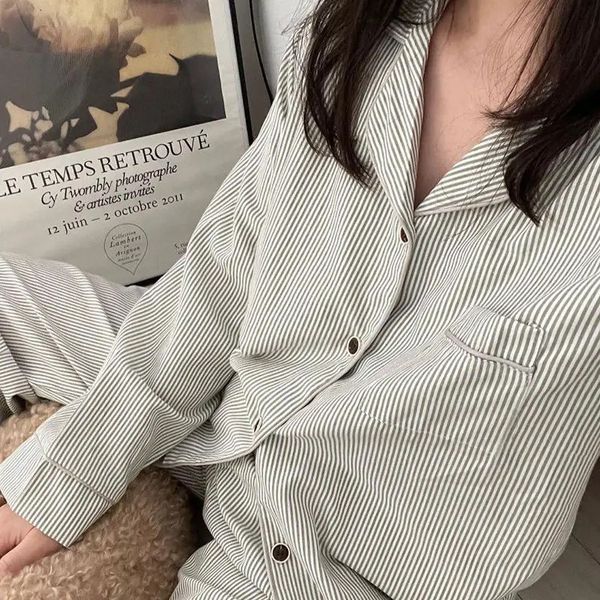 High-End-Pyjama mit minimalistischen Streifen im INS-Stil, koreanische Version, für Damen, Herbst-Hauskleidung, langärmeliges Hosen-Set 240202