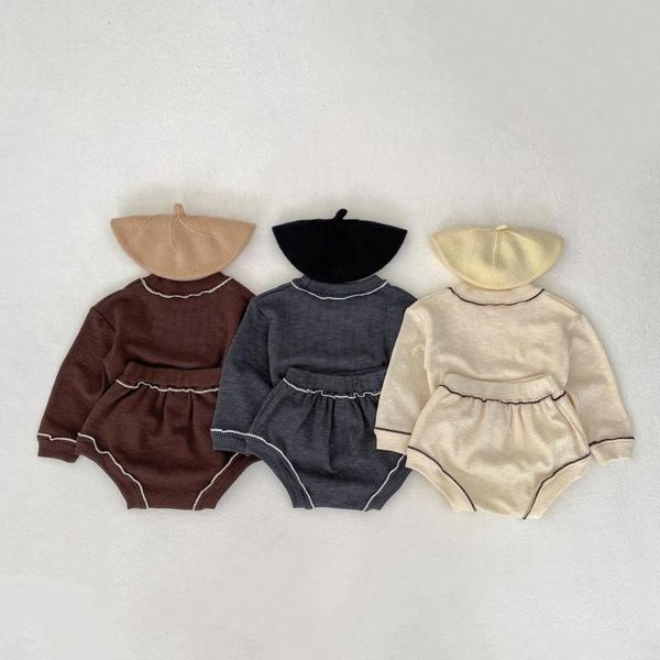 Kleidungssets Frühlings-Baby-Set aus 2 Teilen für Jungen und Mädchen mit kontrastierender dreieckiger Hose mit Ohrenverschluss aus Holz