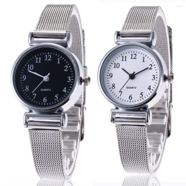Kol saatleri lüks kadın bileklik kuvars saatler bayanlar küçük yuvarlak kadran beyaz kol saati ayarlanabilir saat numarası analog saat