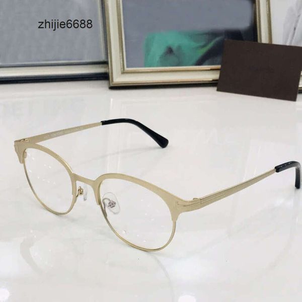 zwei Brillen Tom-Fords Brillengestell Outdoor mit Ärmel Freizeit Sonnenbrille Faltclip Trend Myopie AXVY B7V0