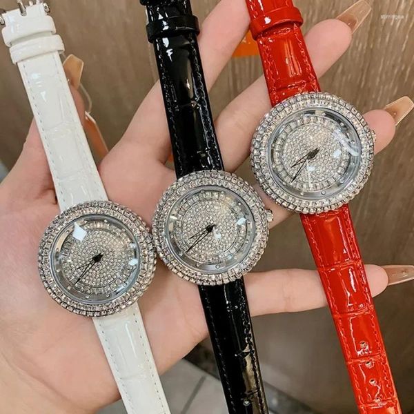 Relógios de pulso temperamento mulheres relógio girando diamante completo luxo senhora quartzo pulseira minimalista lazer moda menina presente
