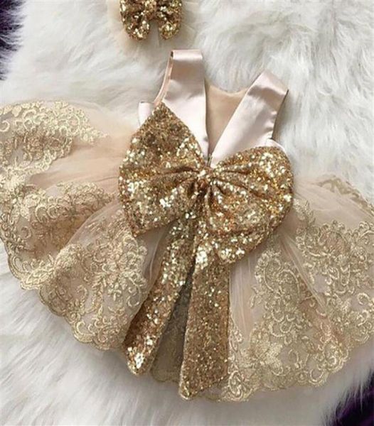 Goldene Pailletten Baby Taufkleider Tüll Prinzessin Kleid Event Party Wear 1 Jahr Baby Mädchen Geburtstag Kleider Säuglingstaufe Kleid C2359259