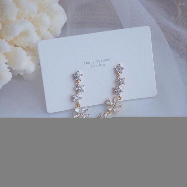 Orecchini a bottone in oro reale 14k gioielli di moda lungo fiore di cristallo squisito lucido per donna festa di festa elegante orecchino di zircone