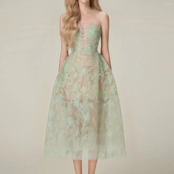 Abiti casual di alta qualità verde lusso donna senza spalline abito lungo 2024 semplice elegante vintage pizzo fata una linea midi per la festa serale