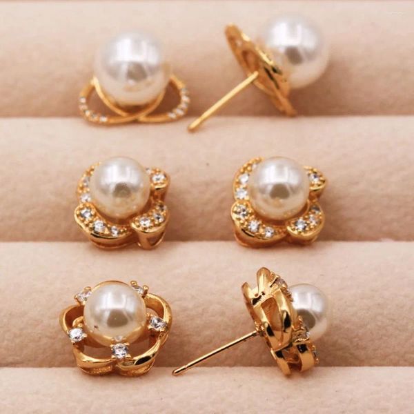 Orecchini a bottone Trendy Placcato in oro e rame Pera Cubic Zirconia Pietra per donne Ragazze Accessori per gioielli di moda Gif di nozze