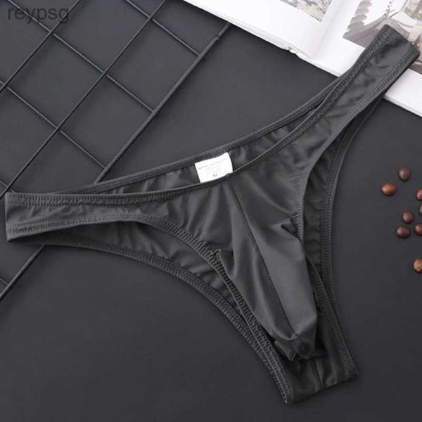 Slip Mutandine Perizoma da uomo Sexy Vita bassa G-String per uomo Intimo Custodia rigonfia T-back Traspirante Morbido bikini Mutande nere YQ240215