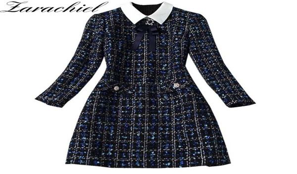 Modedesigner Marineblaues kariertes Fliege-Tweed-Kleid Herbst-Winter-Frauen-Langarm-Diamanten-Knopf-Weinlese-kurzes Wollkleid 227989239