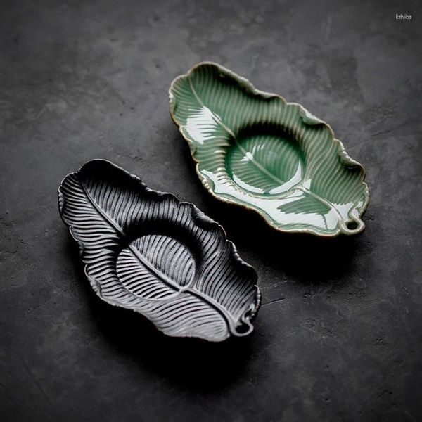 Vassoi per il tè Yue Kiln Celadon Foglia di banana Tappetino isolante Supporto retrò in ceramica Set Accessori per cerimonia