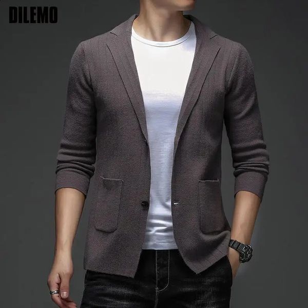 Giacca da uomo in maglia blazer lavorata a maglia da uomo slim fit a righe moda casual di alta qualità di marca 240201