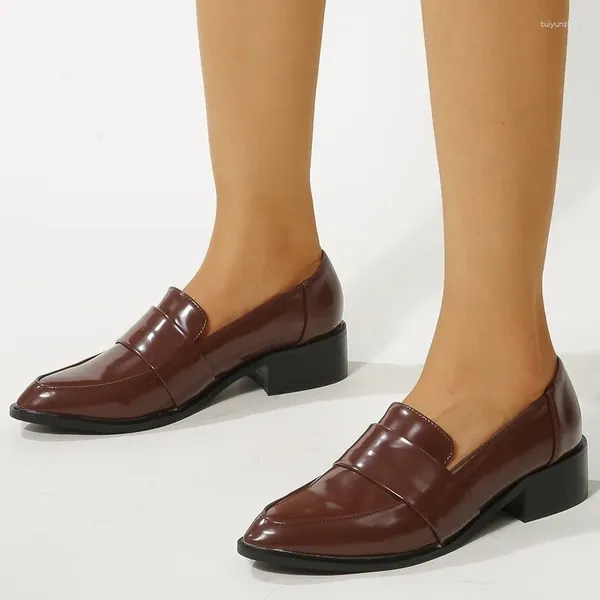 Sapatos de vestido marca 2024 moda mocassins mary janes mulheres bombas apontou salto quadrado de alta qualidade senhora plataforma mulher