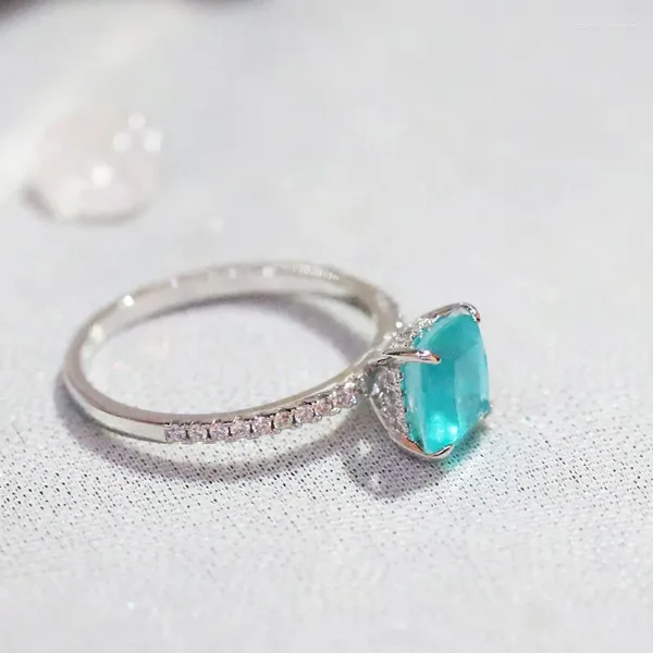 Anéis de cluster Design exclusivo artesanato azul e verde de duas cores cristal quadrado pedras preciosas anel de diamante feminino estilo rural jóias de prata