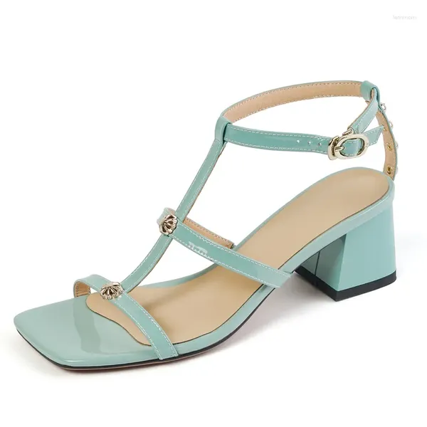 Sandali Donna T-Strap SmallHut 2024 Primavera Estate Blu Bianco Tacchi alti e spessi Sexy Punta quadrata Fibbia Decorazione in metallo Scarpe