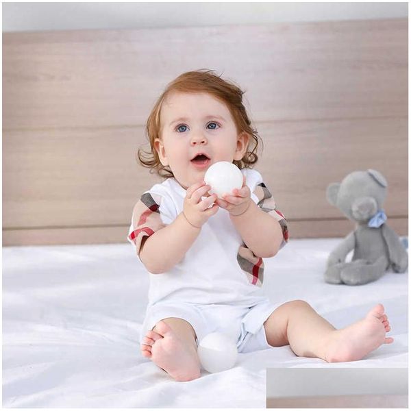 Pagliaccetti New Newborn Jumpsuit Pagliaccetti Infant Baby Girl Boy Designer Abbigliamento in cotone Lettera stampata bianca manica corta Bambino 17 Drop De Dhwku