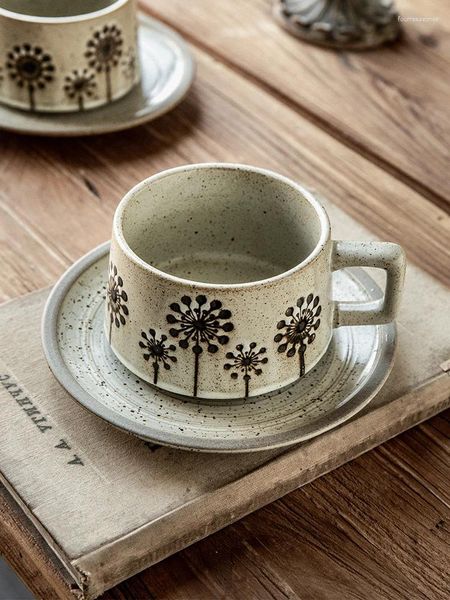 Tazze Set di tazze da caffè e piatti in ceramica grezza con tarassaco giapponese, tè pomeridiano vintage