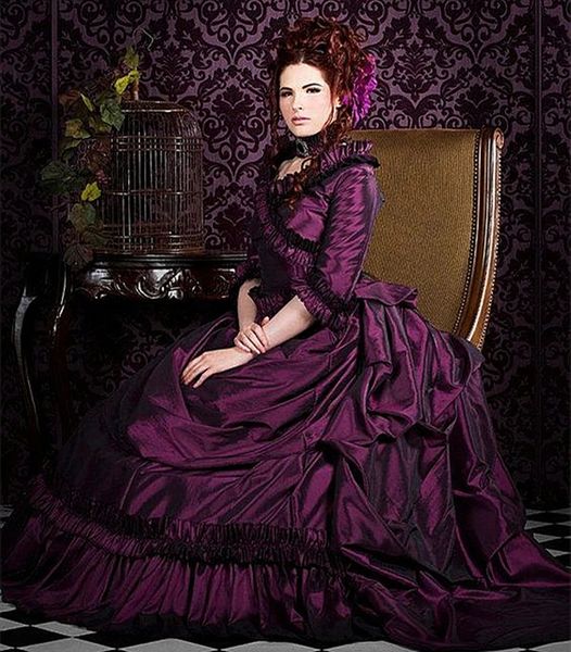 Vintage viktorianische Ballkleider Lila gerüschtes mittelalterliches Gothic-Kleid für besondere Anlässe für Frauen 2024 V-Ausschnitt Halbarm Falten A-Linie Maskeradekleid