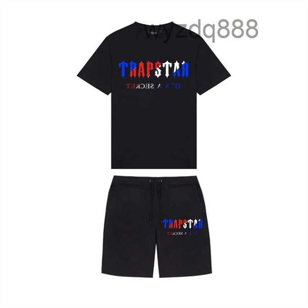 Trapstar Mens Tracksuits Camiseta Shorts 2 peças Conjunto de manga curta Ternos de praia Moda Carta Imprimir Casual Running Walking Sports Suit S-3xl IFF4