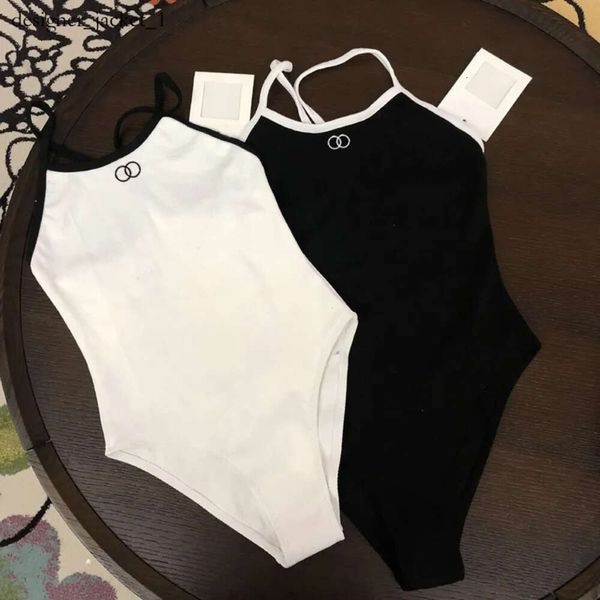 Chanele Maiô de uma peça Designers Conjunto de biquíni tricô feminino moda maiô com estampa C letra branco preto cores três pontos senhora verão praia roupa de banho